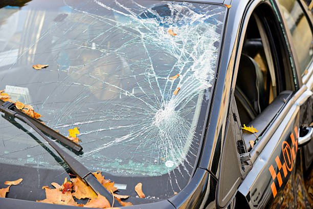 Keep It Clear: Essential Tips to Maintain Your Windshield and Avoid Costly Replacements