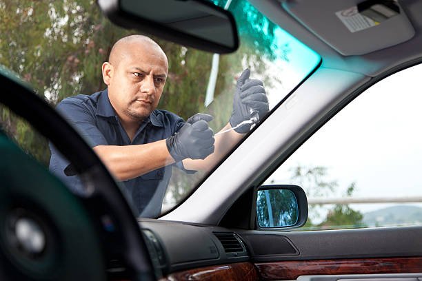 Windshield Repair Redondo Beach CA - Trusted Auto Glass Repair and Replacement Services